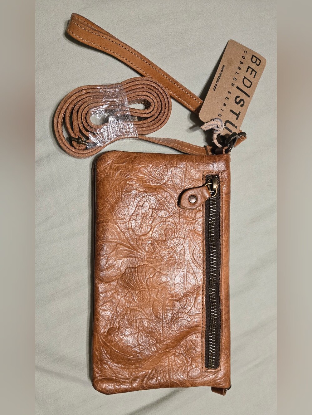 BED|STU Cadence Leather Embossed Wristlet/Clutch/Crossbody in Tan DD